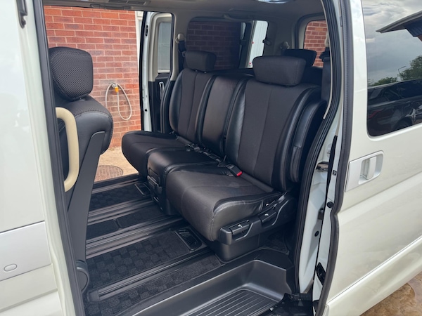 Used Nissan Elgrand for sale - 74712536: Photo 20