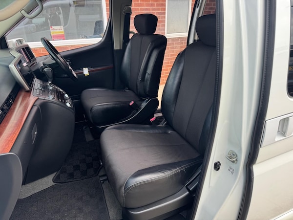 Used Nissan Elgrand for sale - 74712536: Photo 27