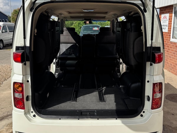 Used Nissan Elgrand for sale - 74712536: Photo 30