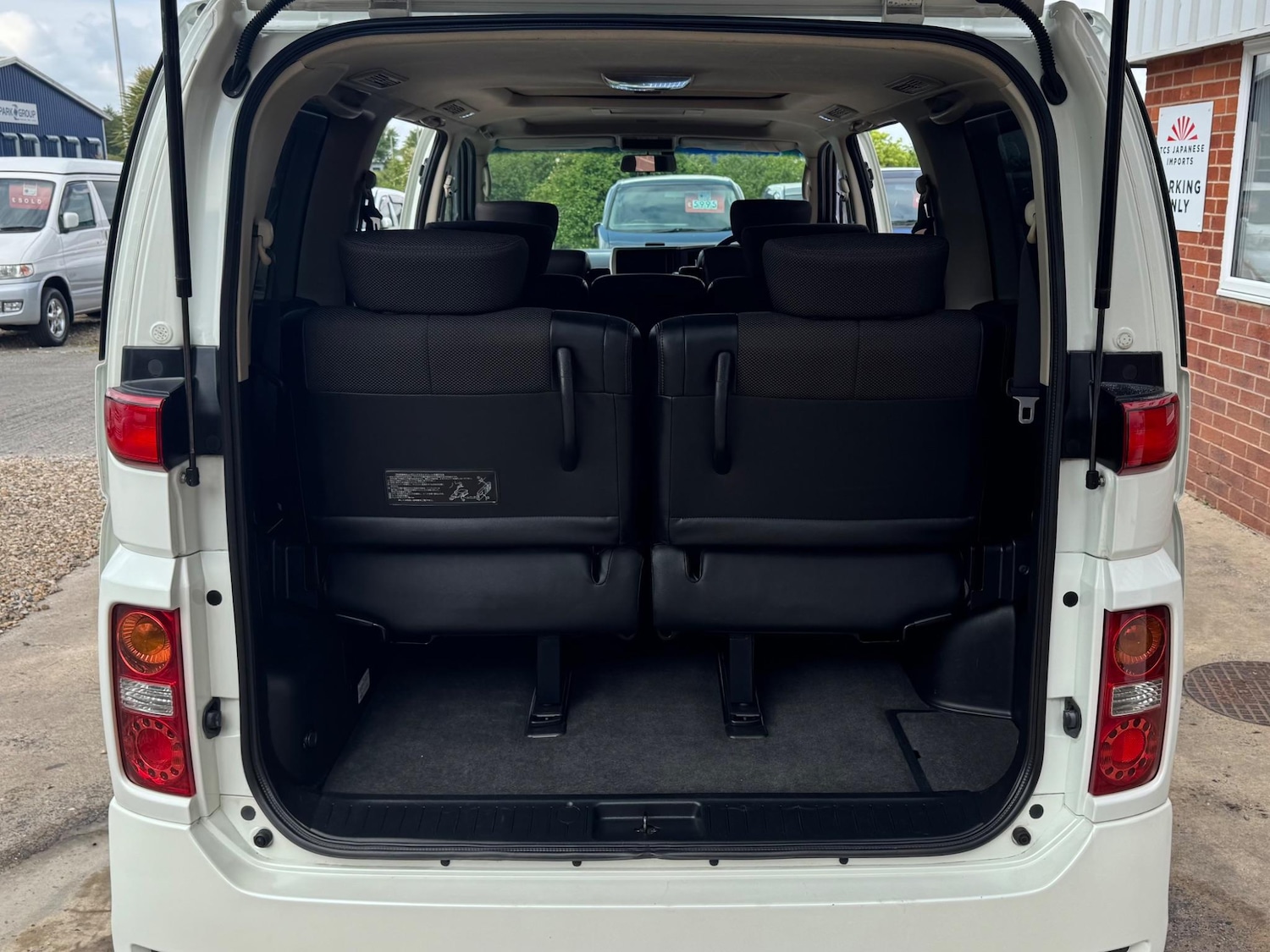 Vehicle 33