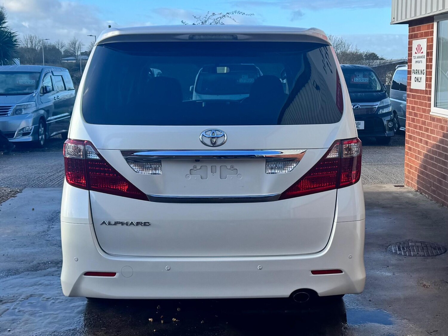 Used Toyota Alphard for sale - 77934132: Photo 11