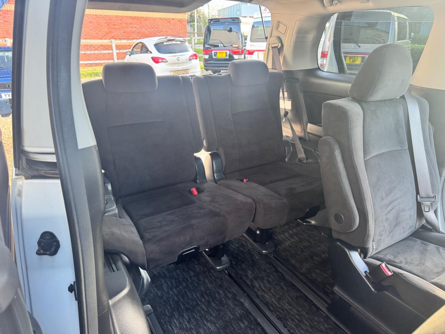 Used Toyota Alphard for sale - 77934132: Photo 20