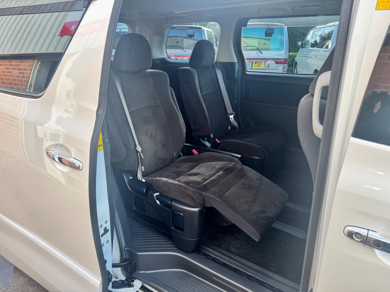 Used Toyota Alphard for sale - 77934132: Photo 21