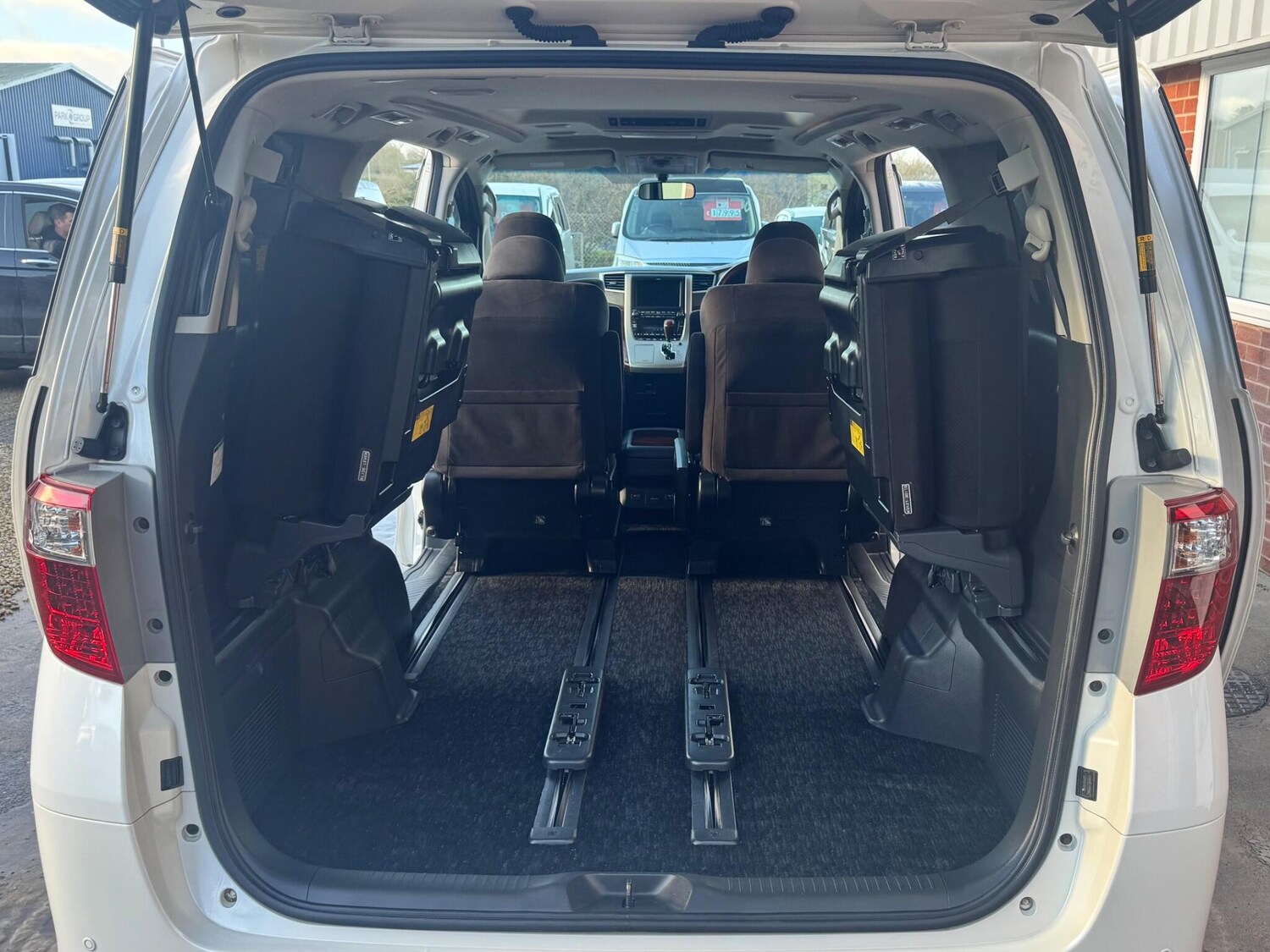 Used Toyota Alphard for sale - 77934132: Photo 27