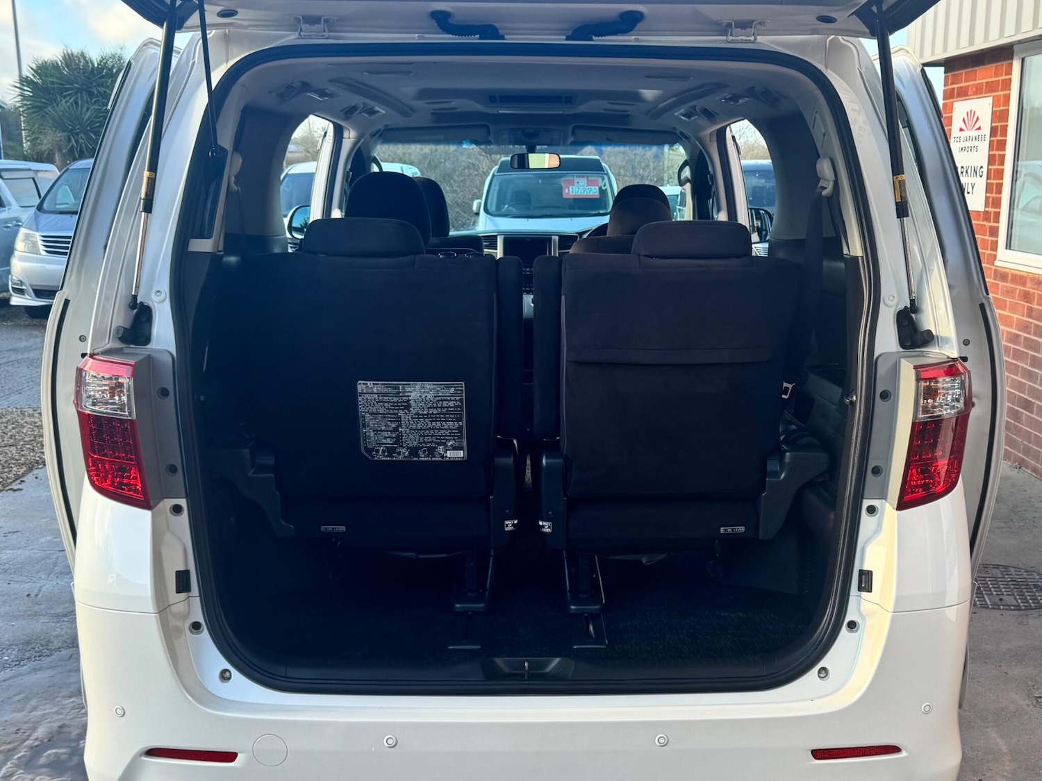 Used Toyota Alphard for sale - 77934132: Photo 30