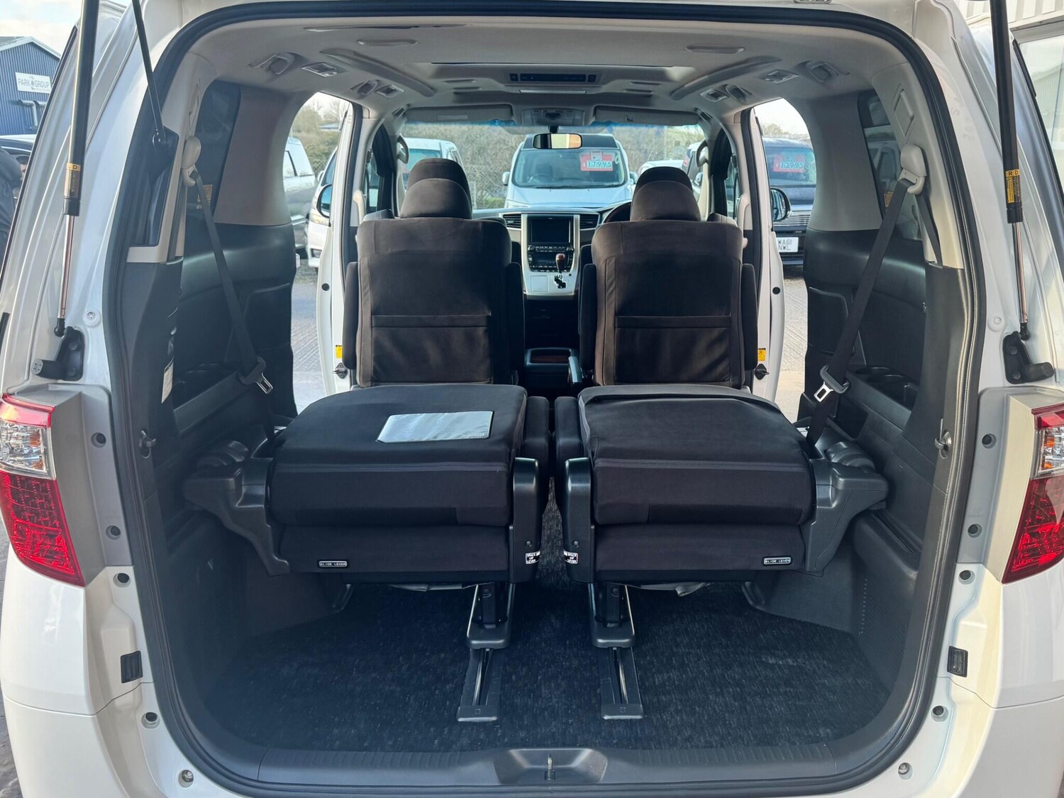 Used Toyota Alphard for sale - 77934132: Photo 34