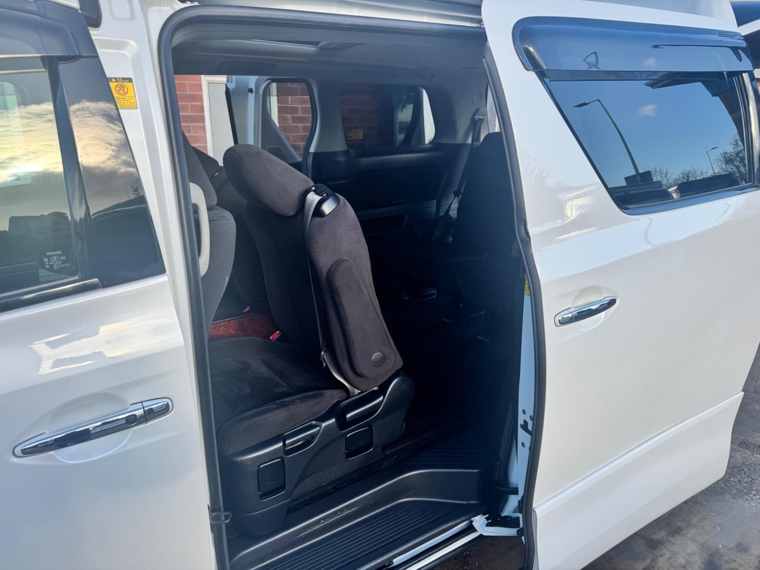 Used Toyota Alphard for sale - 77934132: Photo 35