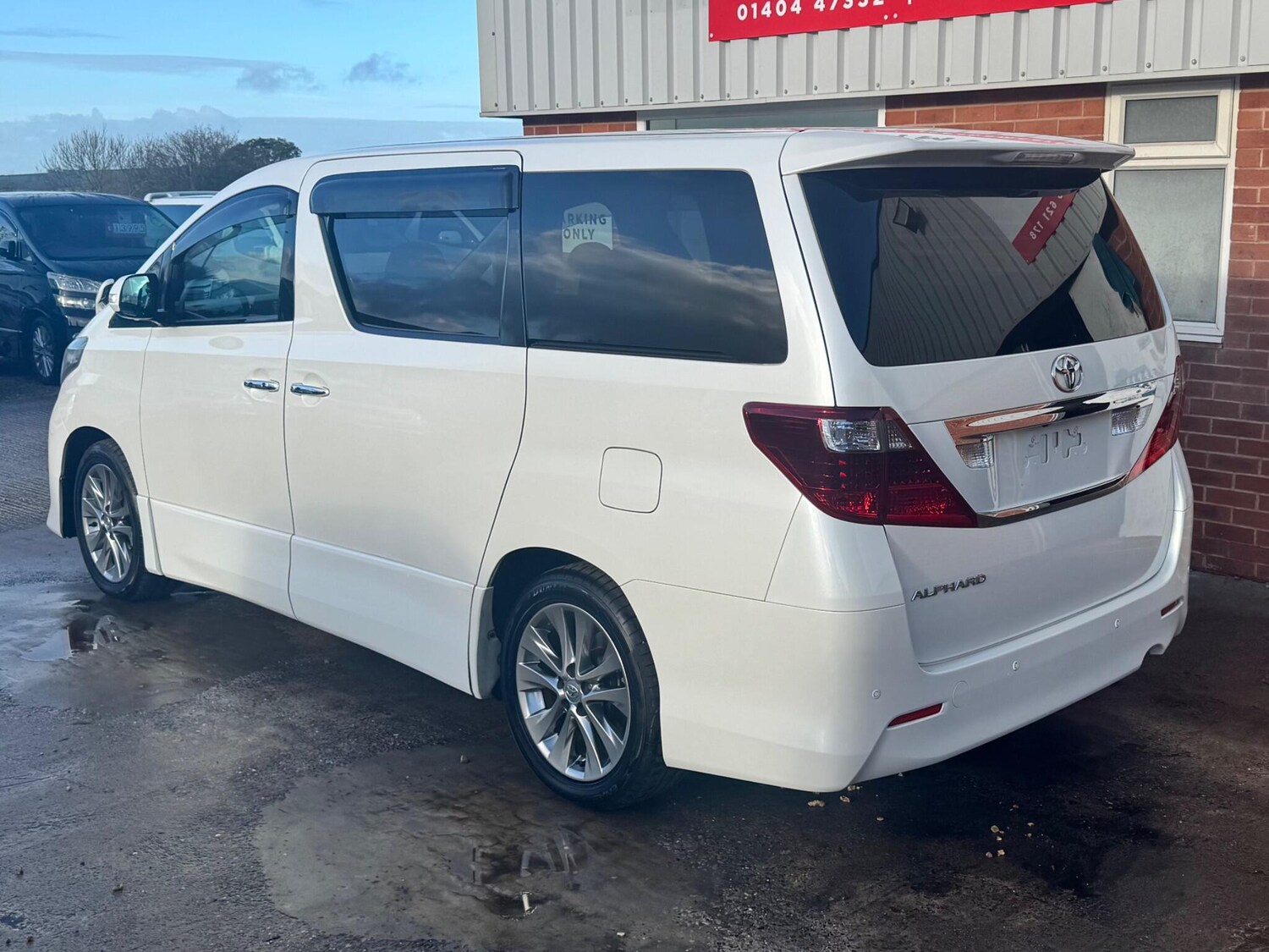 Used Toyota Alphard for sale - 77934132: Photo 9