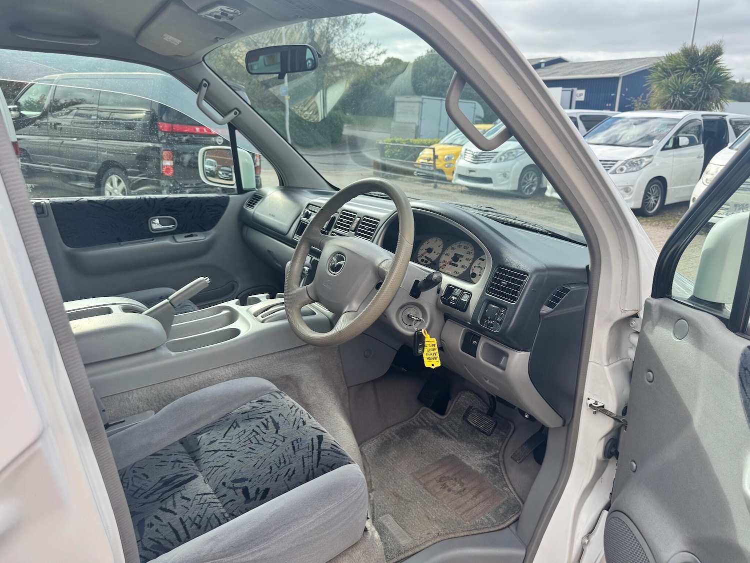 Used Mazda Bongo for sale - 76573721: Photo 37