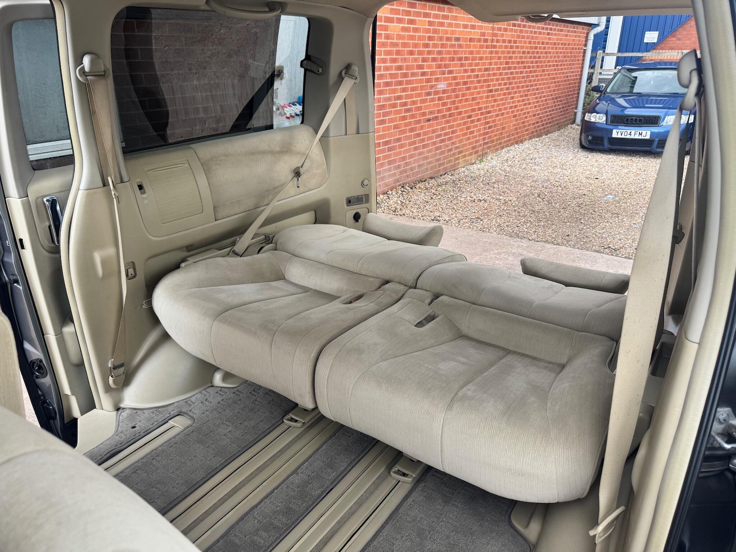 Used Nissan Elgrand 2025 for sale - 76458161: Photo 18