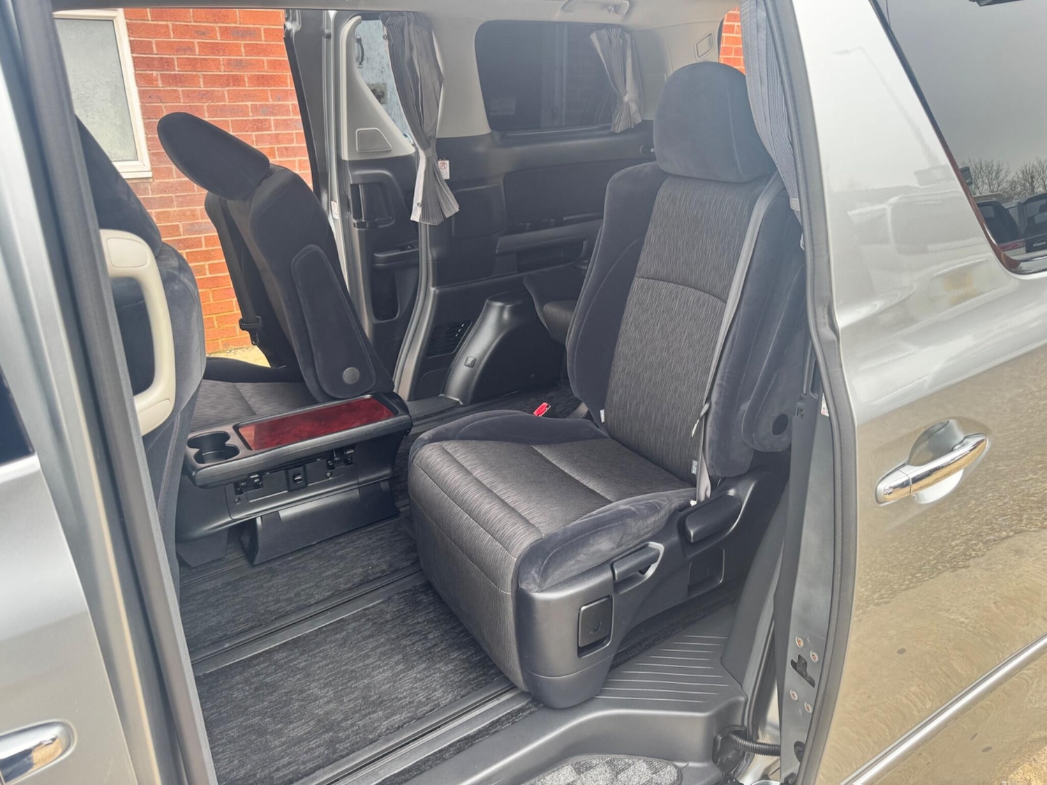 Used Toyota Alphard for sale - 77934133: Photo 17