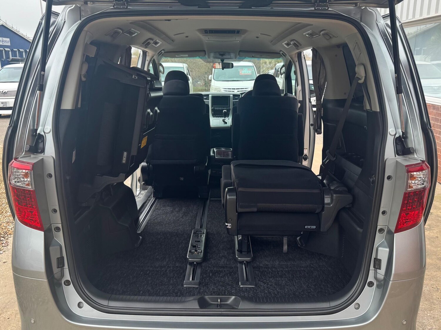 Used Toyota Alphard for sale - 77934133: Photo 25