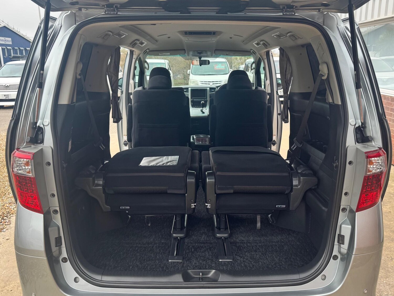 Used Toyota Alphard for sale - 77934133: Photo 26