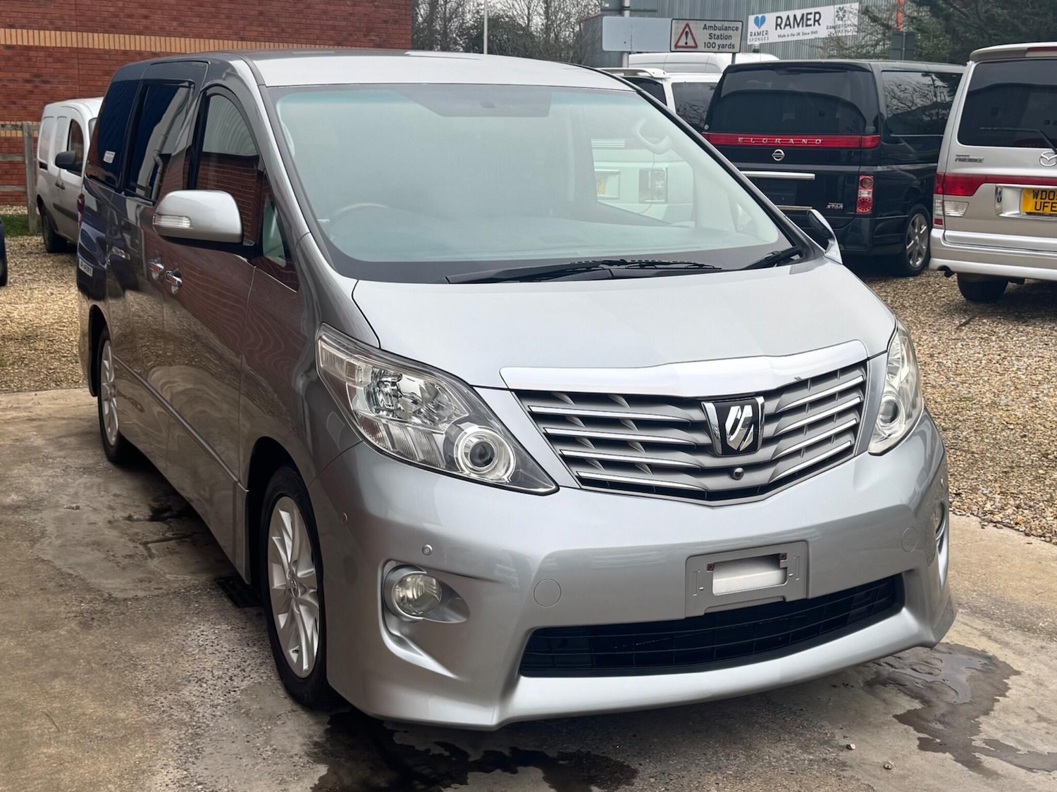 Used Toyota Alphard for sale - 77934133: Photo 5