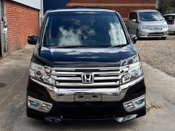 Used Honda Stepwagon 2013 for sale - 79872199: Photo