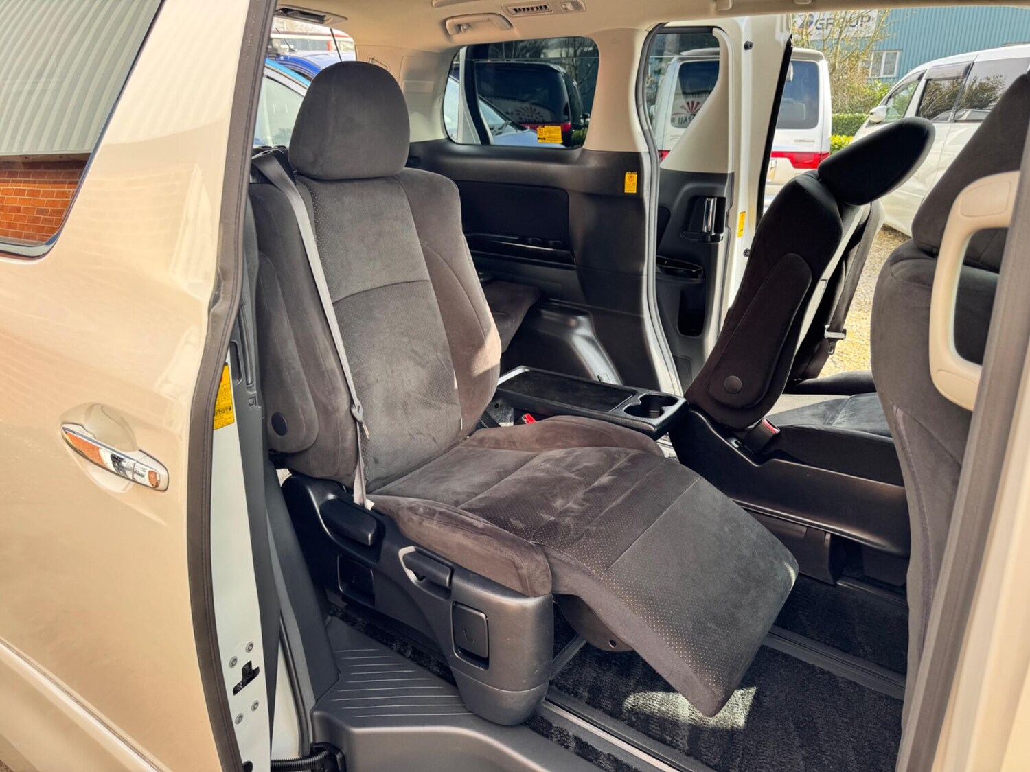 Used Toyota Alphard for sale - 77934121: Photo 19