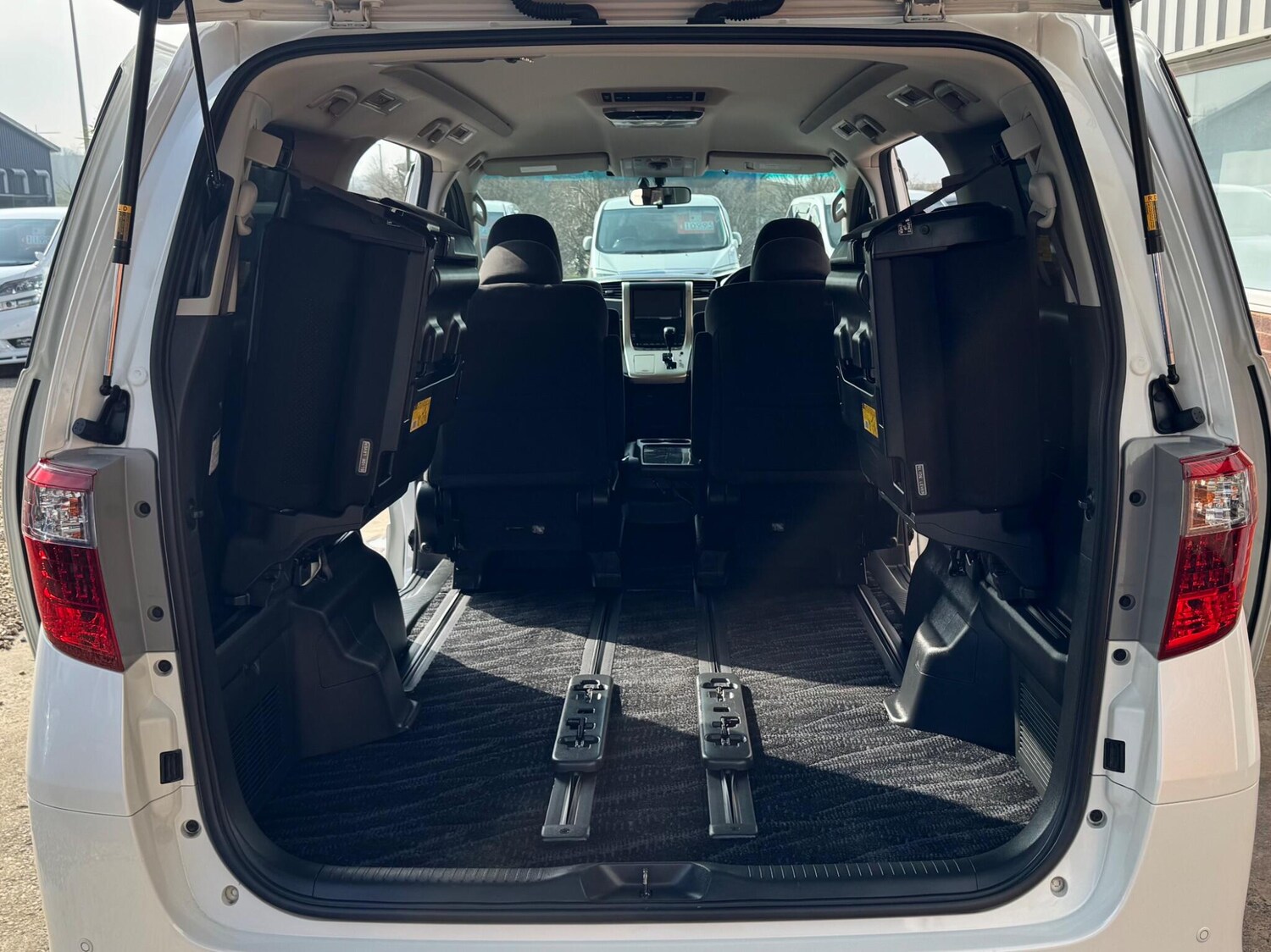 Used Toyota Alphard for sale - 77934121: Photo 24