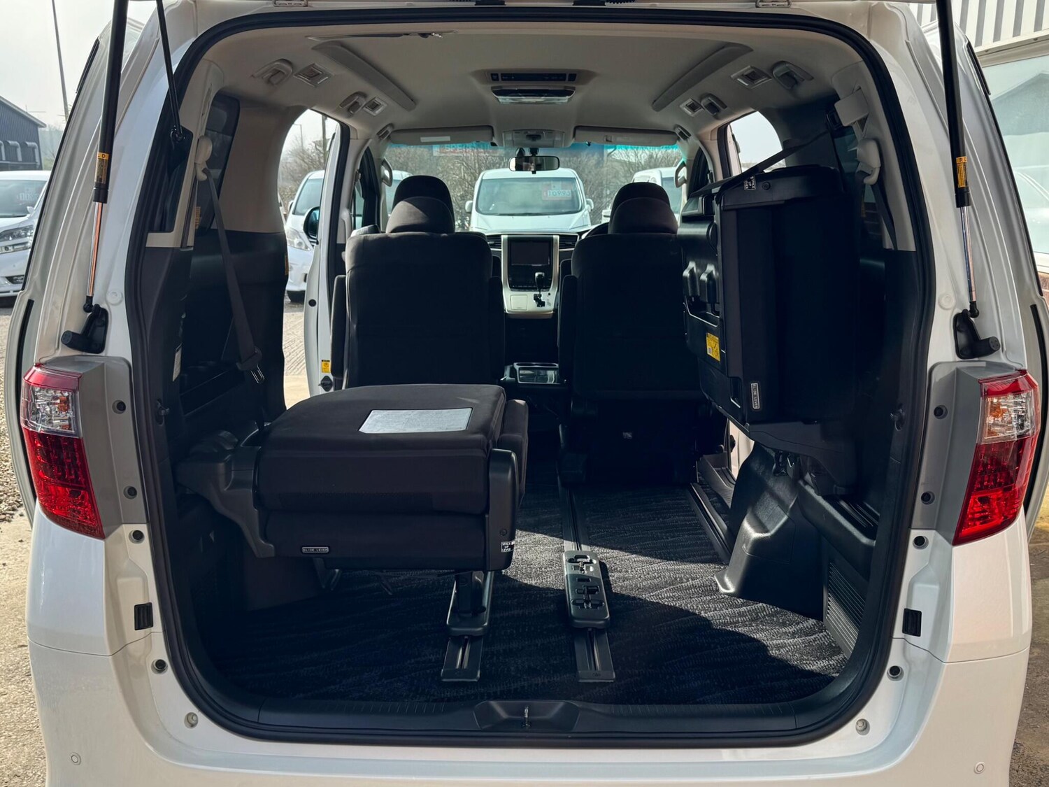 Used Toyota Alphard for sale - 77934121: Photo 25