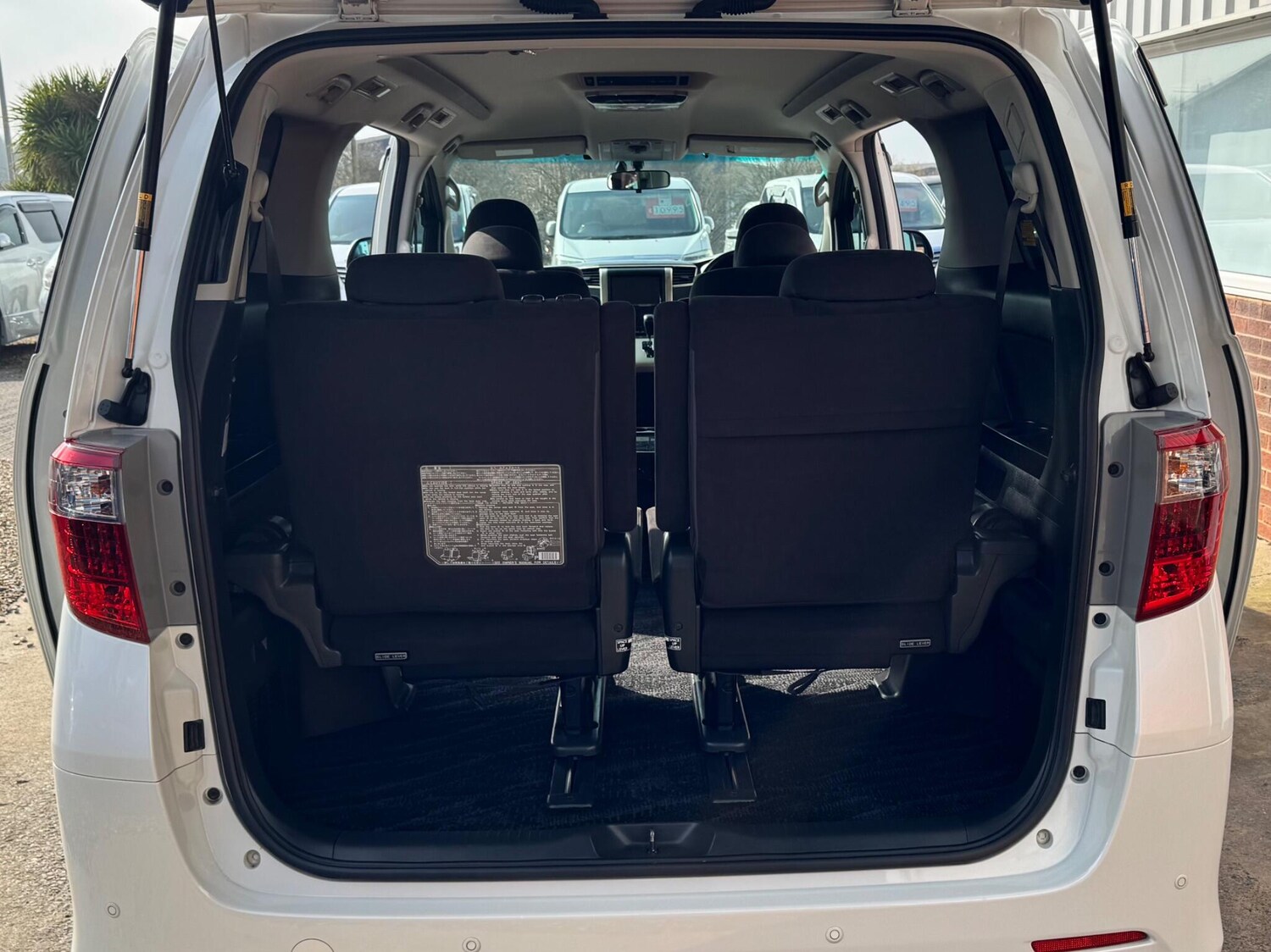 Used Toyota Alphard for sale - 77934121: Photo 26