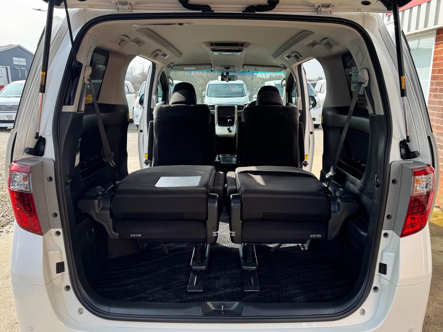 Used Toyota Alphard for sale - 77934121: Photo 29