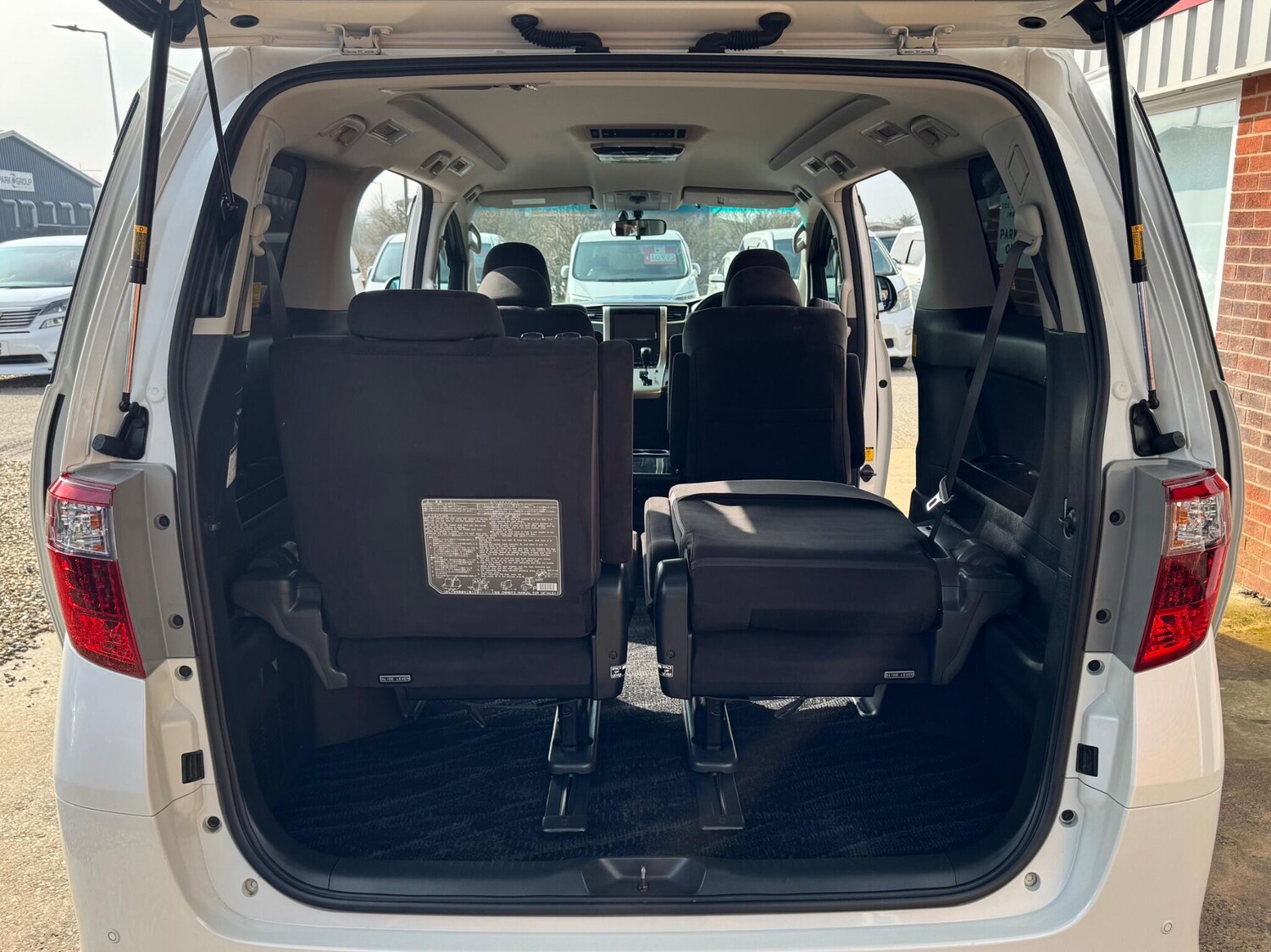 Used Toyota Alphard for sale - 77934121: Photo 30