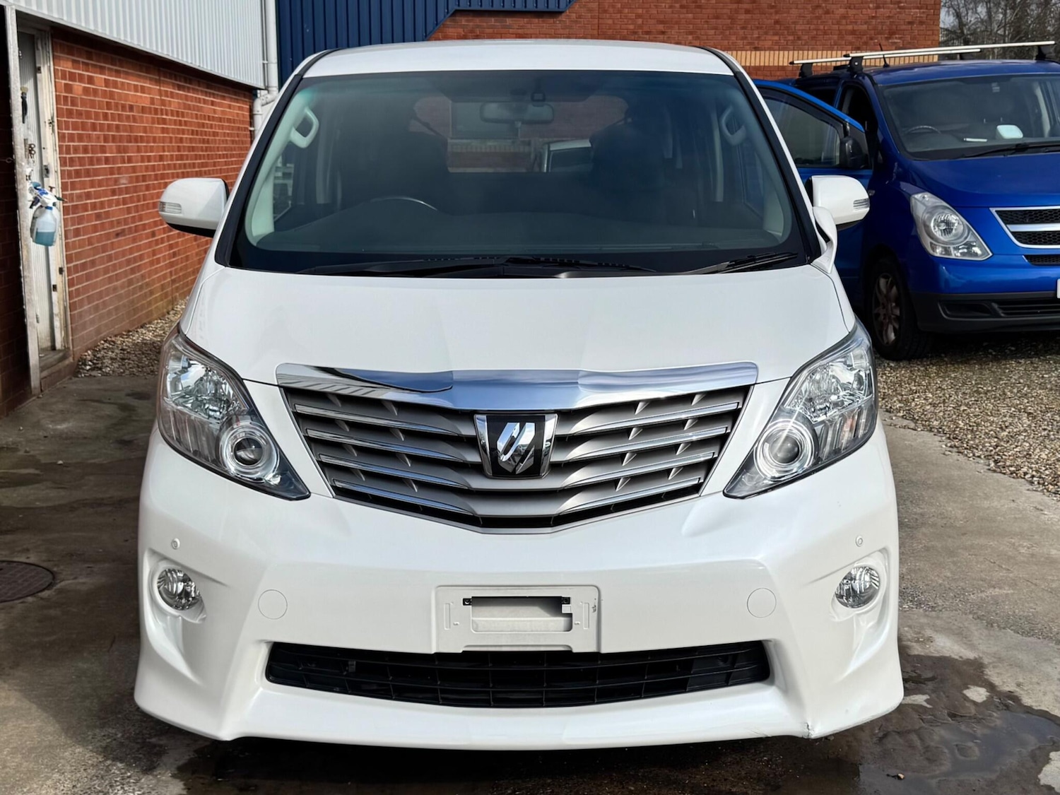 Used Toyota Alphard for sale - 77934121: Photo 4