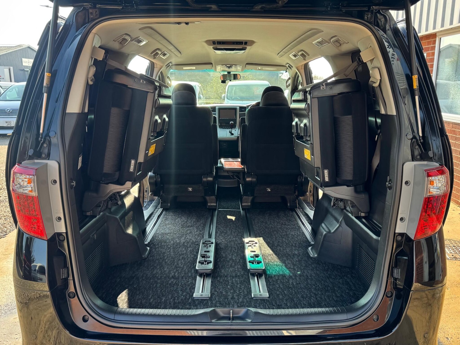 Used Toyota Alphard for sale - 78128185: Photo 28