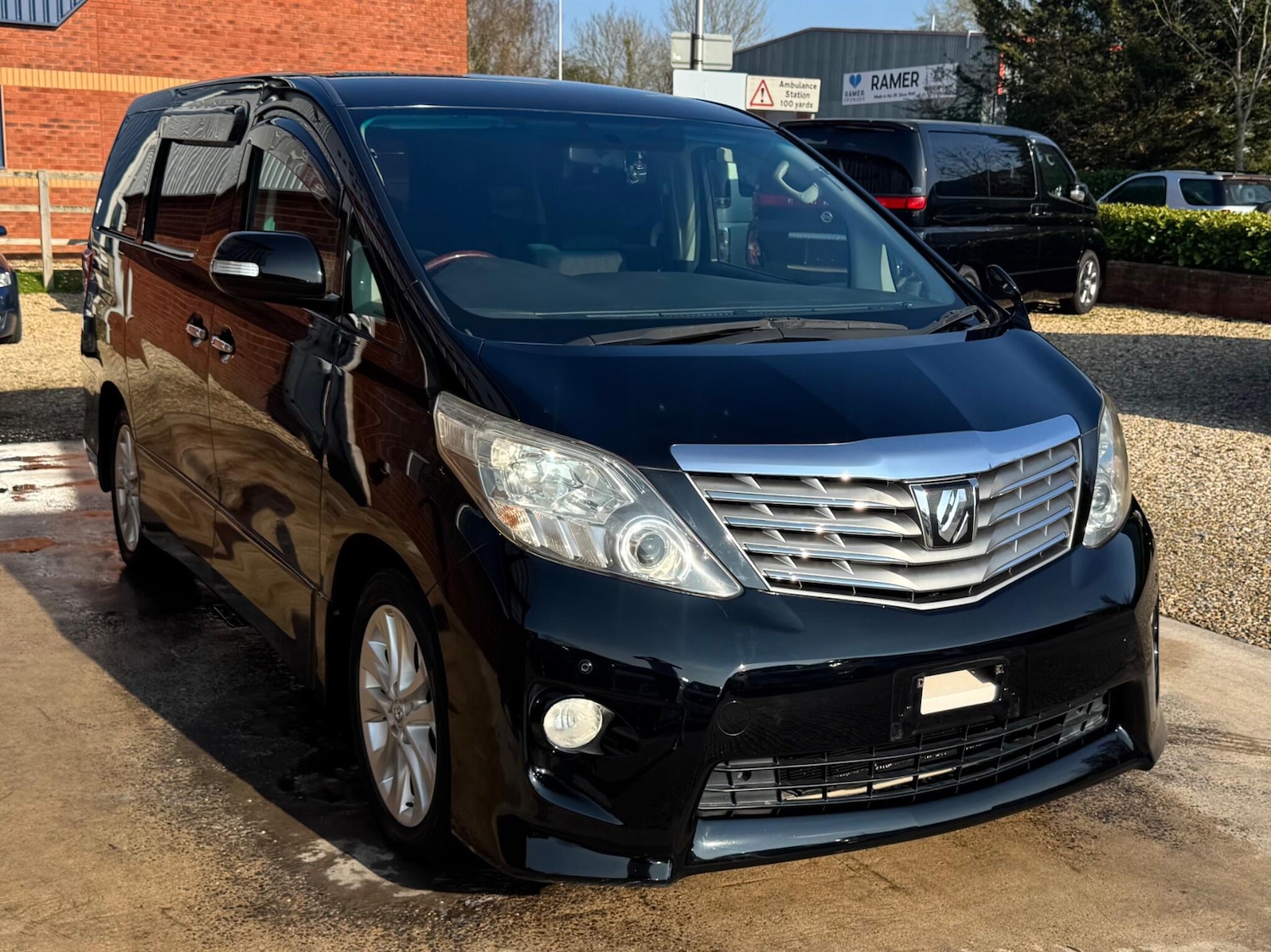 Used Toyota Alphard for sale - 78128185: Photo 3