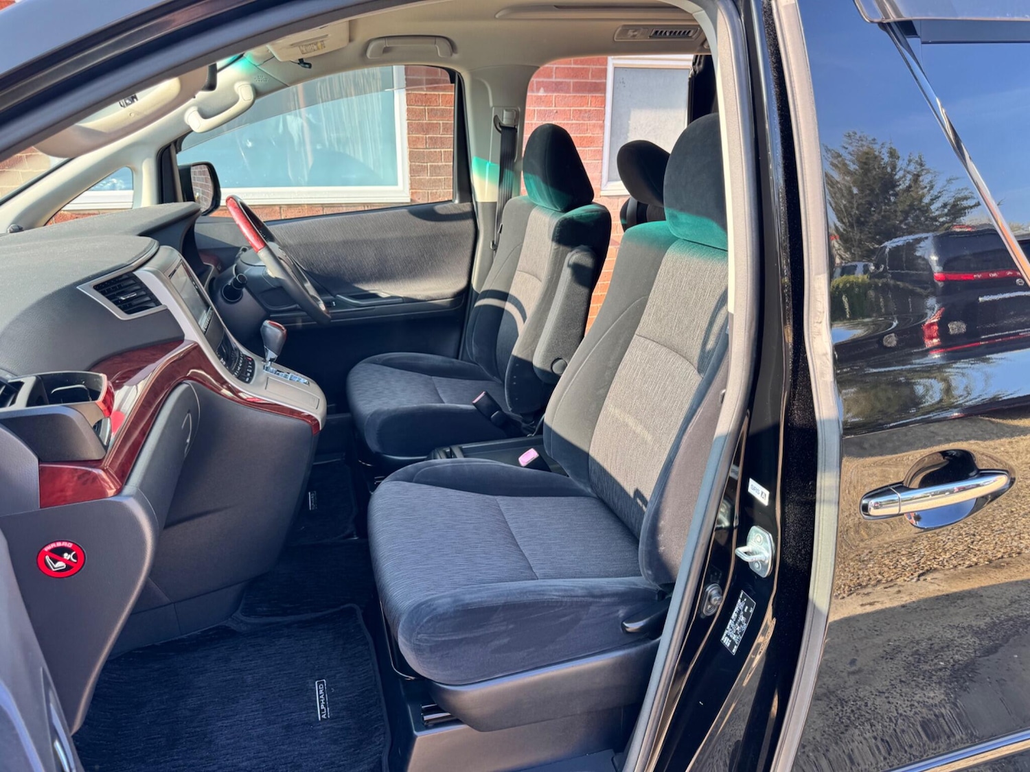 Used Toyota Alphard for sale - 78128185: Photo 30