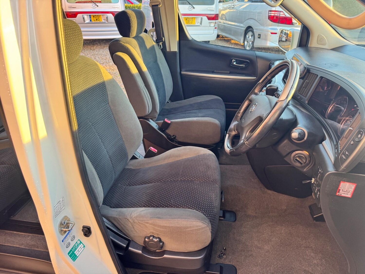 Used Nissan Elgrand 2024 for sale - 77934122: Photo 15