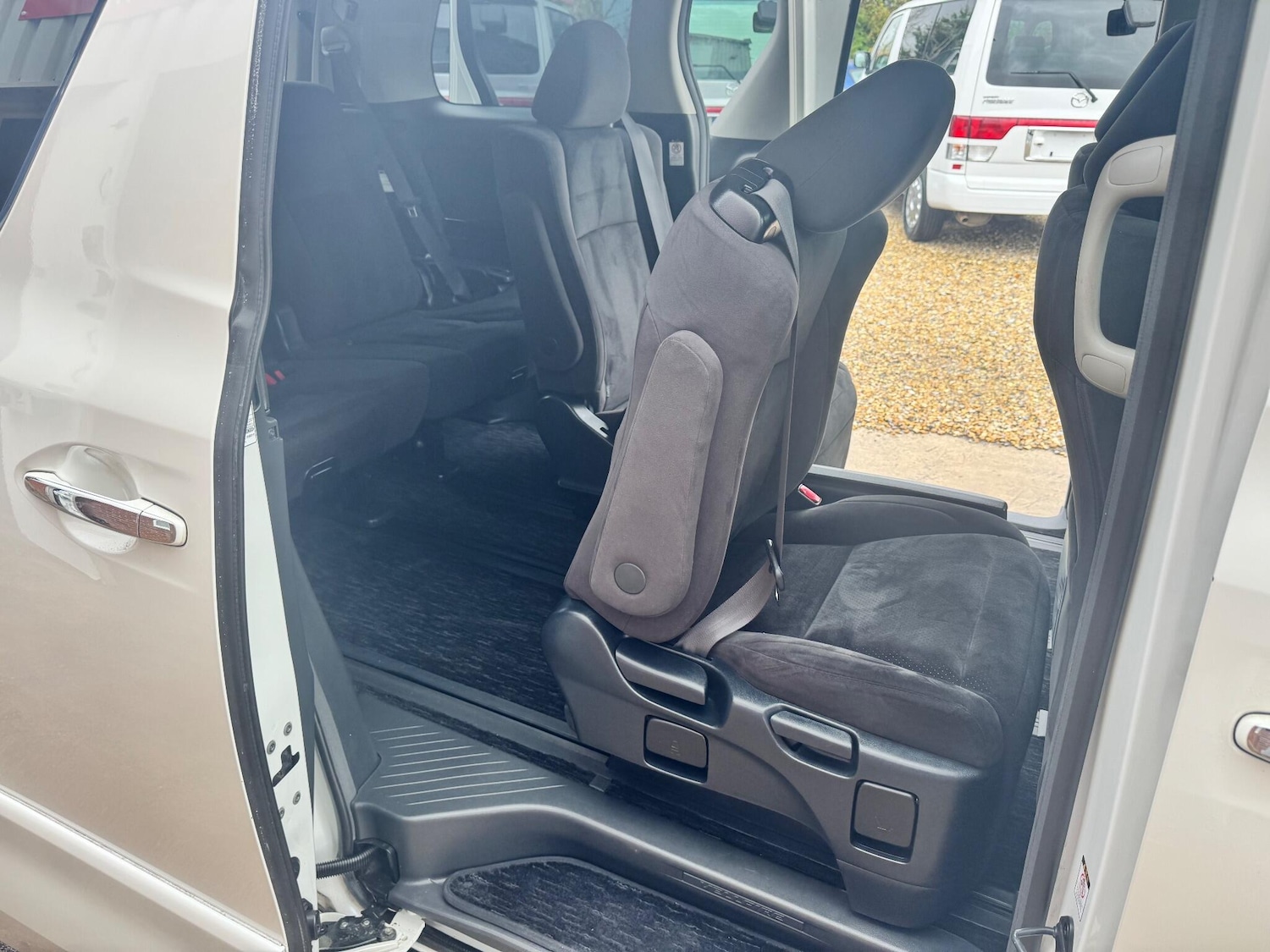 Used Toyota Vellfire 2022 for sale - 76457229: Photo 21