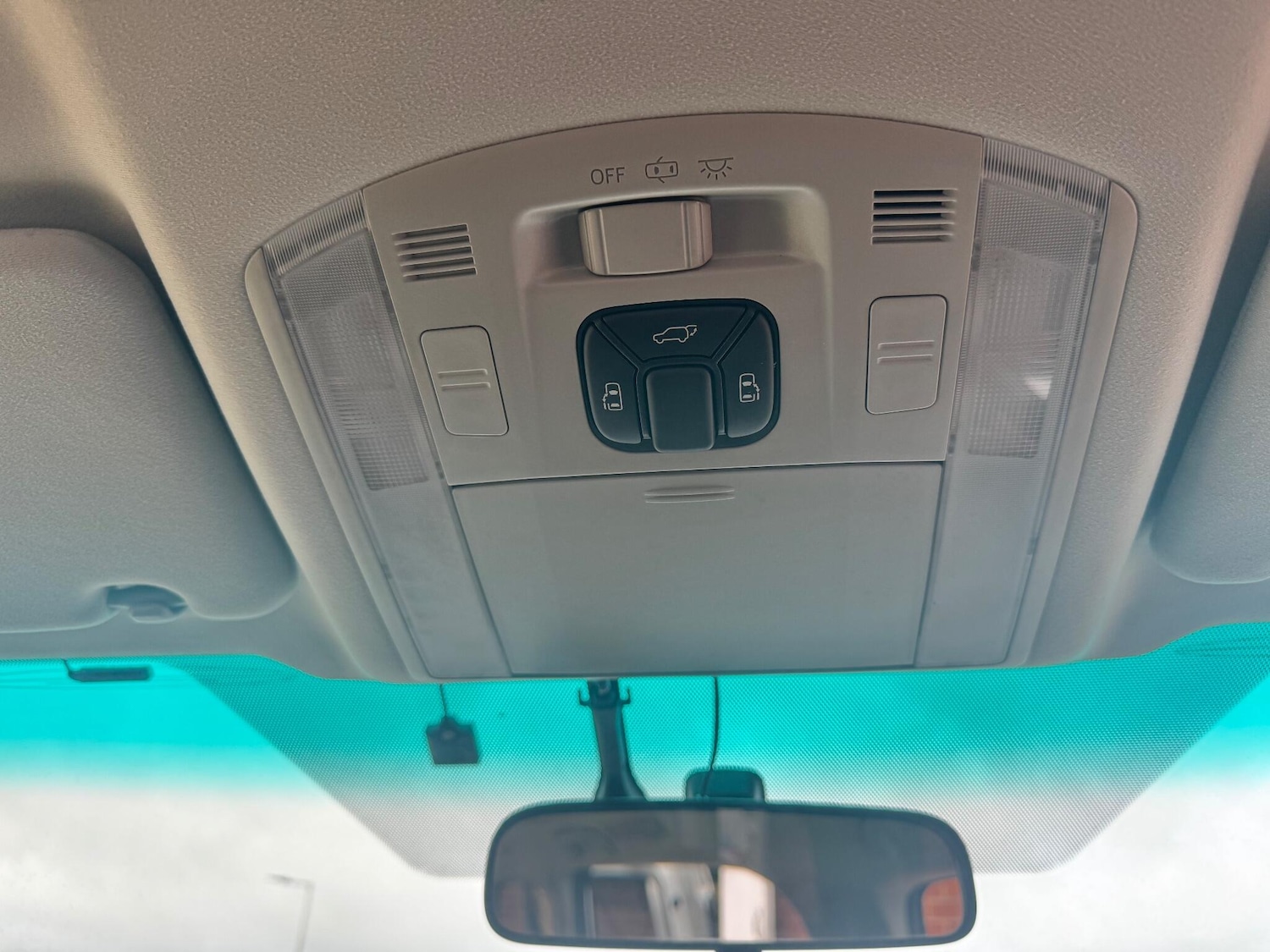 Used Toyota Vellfire 2022 for sale - 76457229: Photo 31