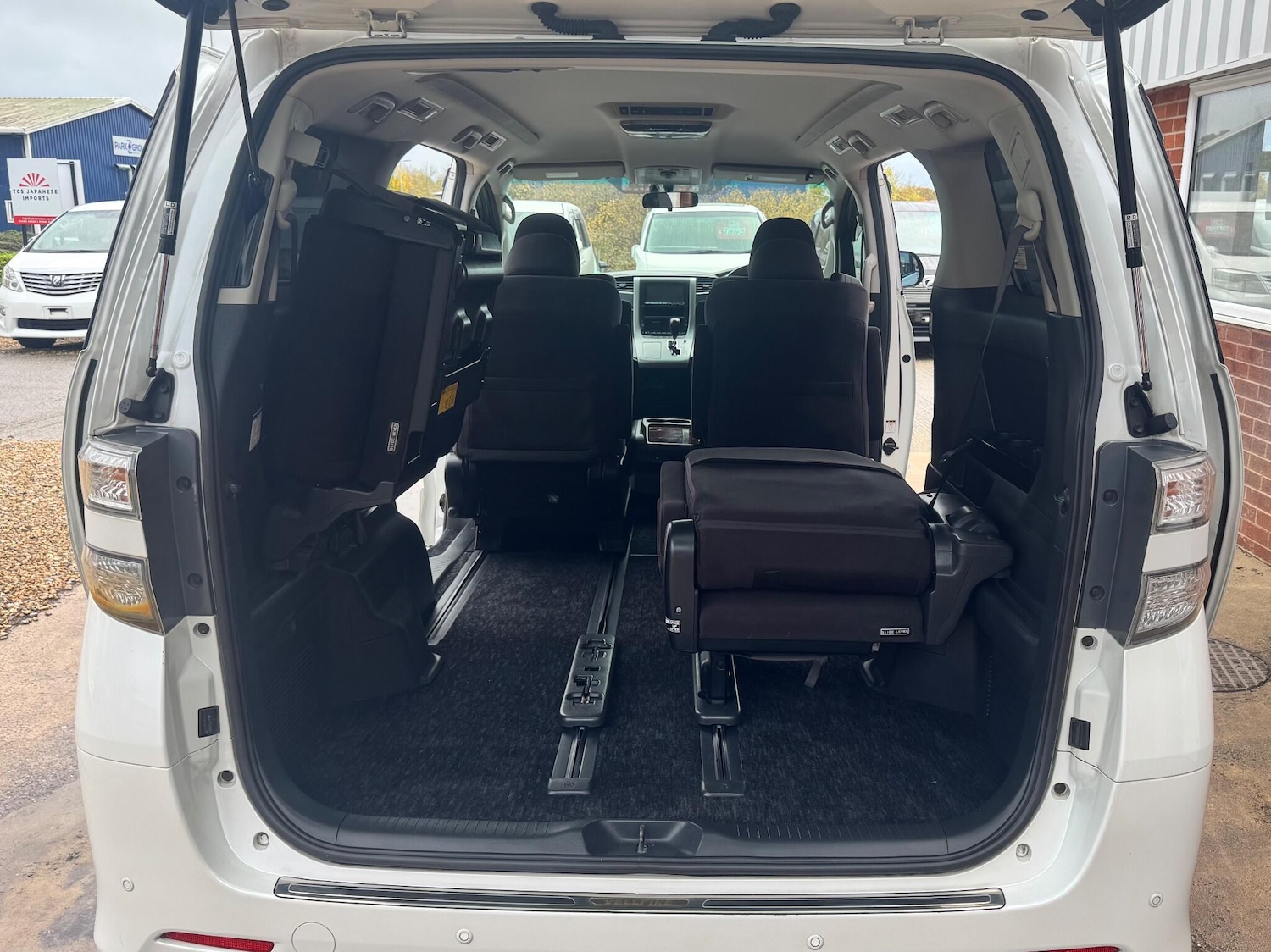 Used Toyota Vellfire 2022 for sale - 76457229: Photo 33