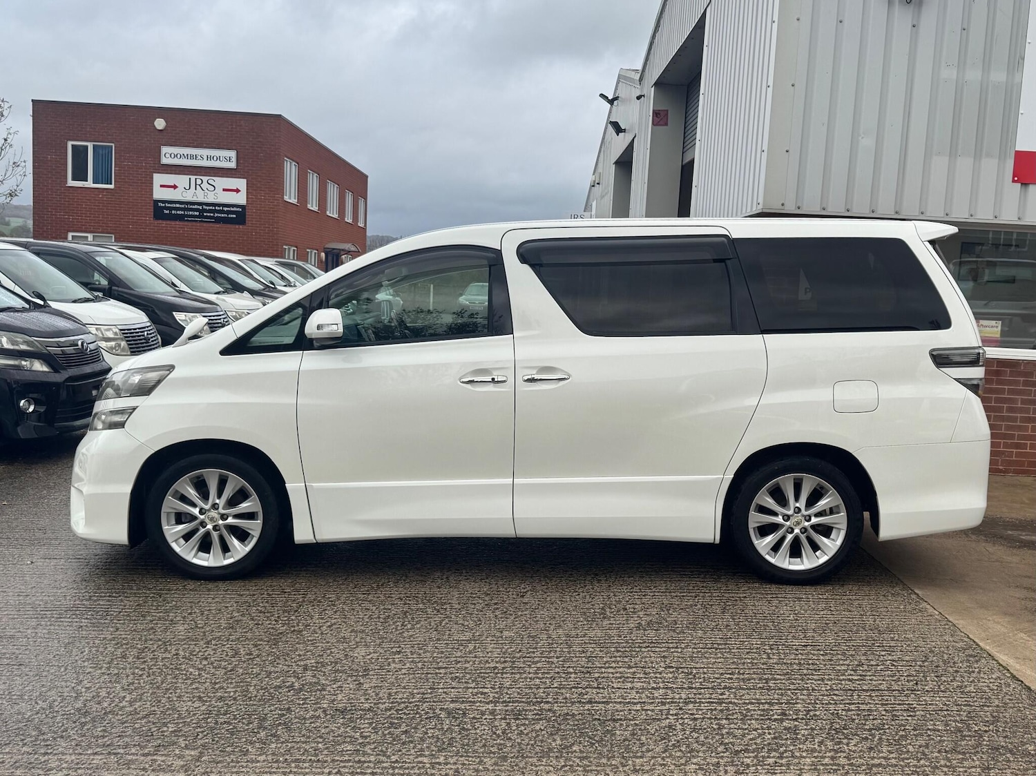 Used Toyota Vellfire 2022 for sale - 76457229: Photo 9