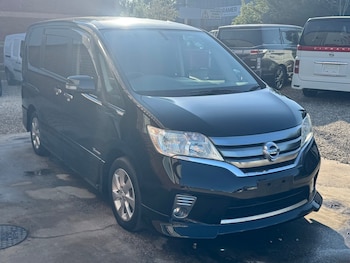 Used Nissan Serena 2013 for sale - 79515431: Photo