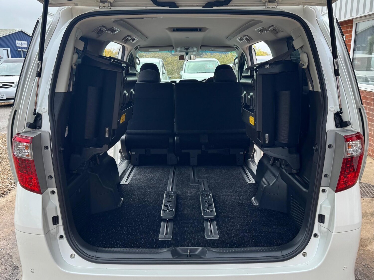 Used Toyota Alphard 2025 for sale - 77934127: Photo 29