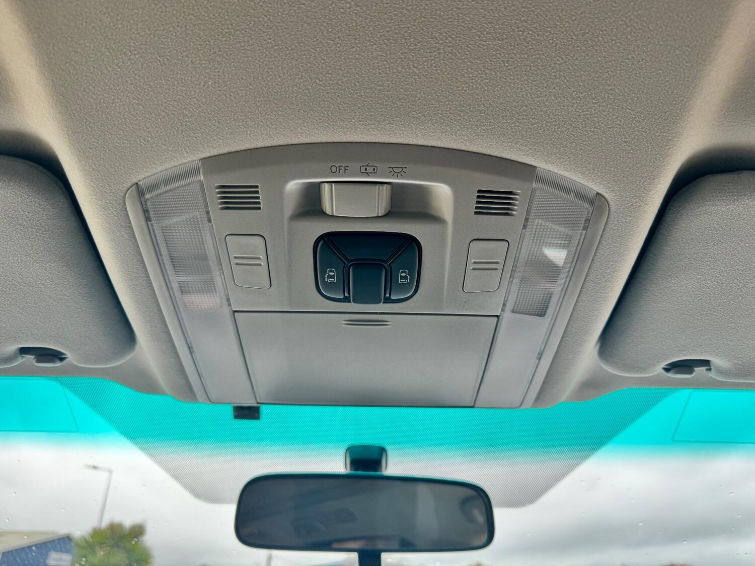 Used Toyota Alphard 2025 for sale - 77934127: Photo 36