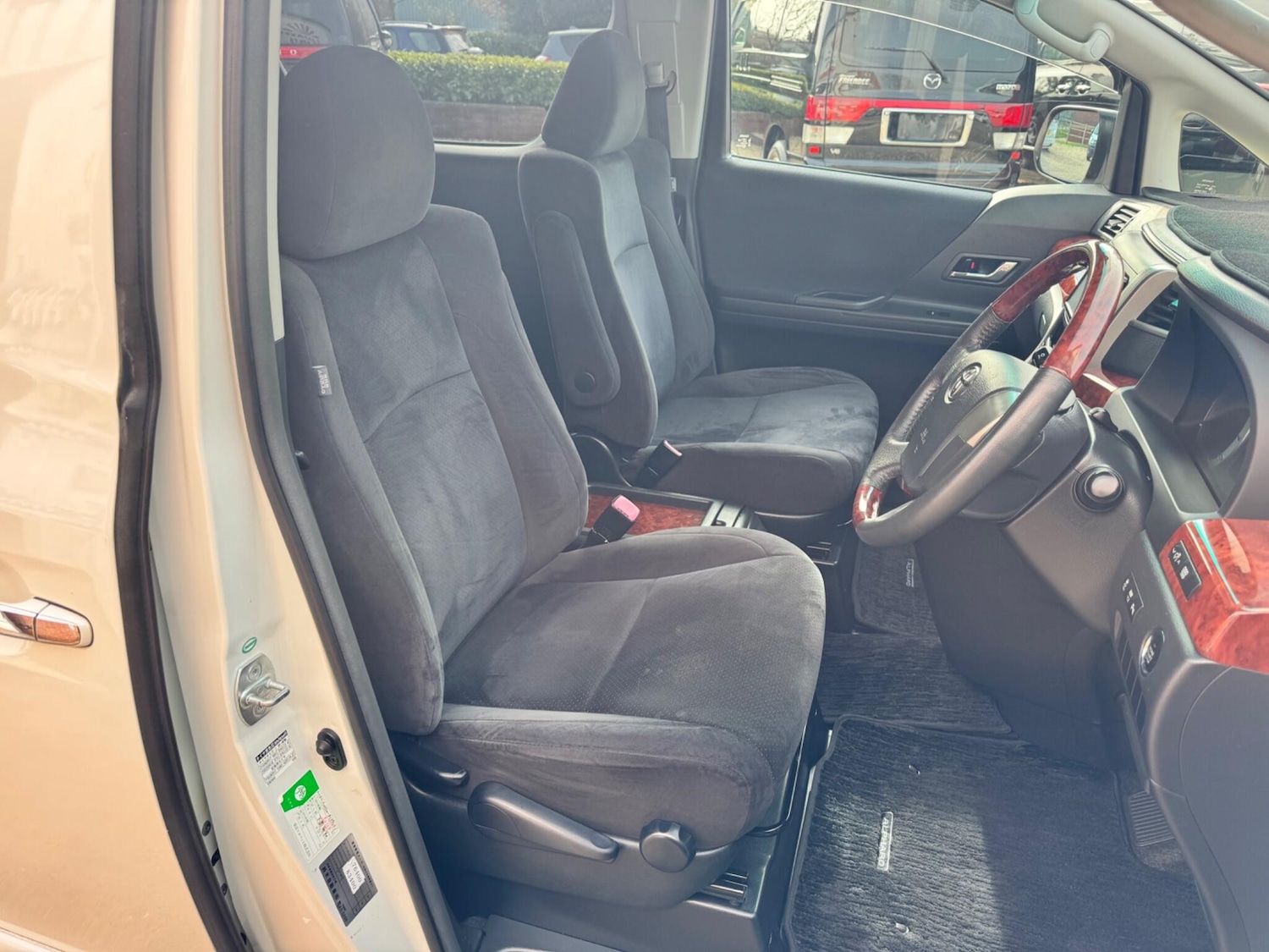 Used Toyota Alphard for sale - 78128206: Photo 19