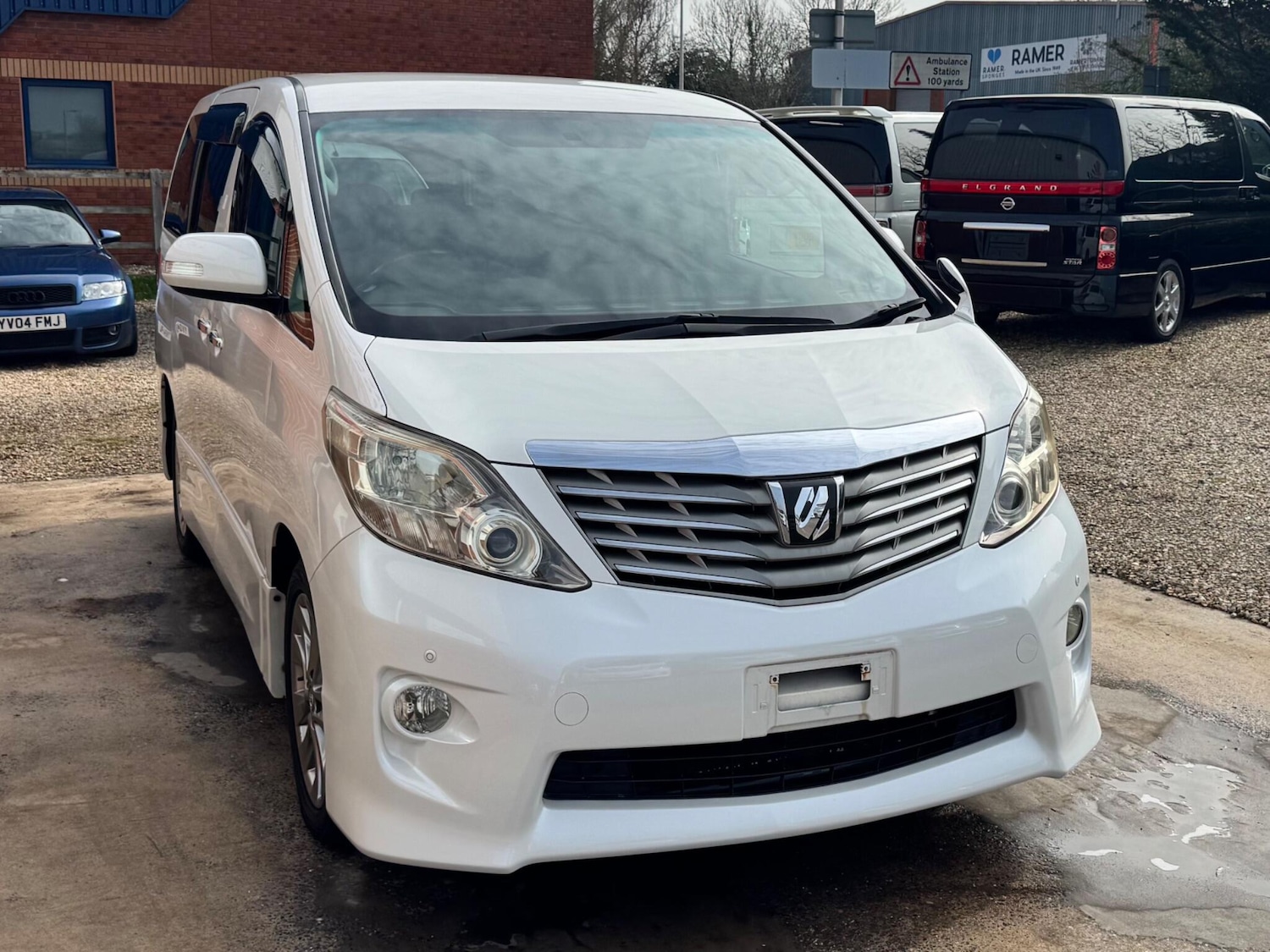 Used Toyota Alphard for sale - 78128206: Photo 3