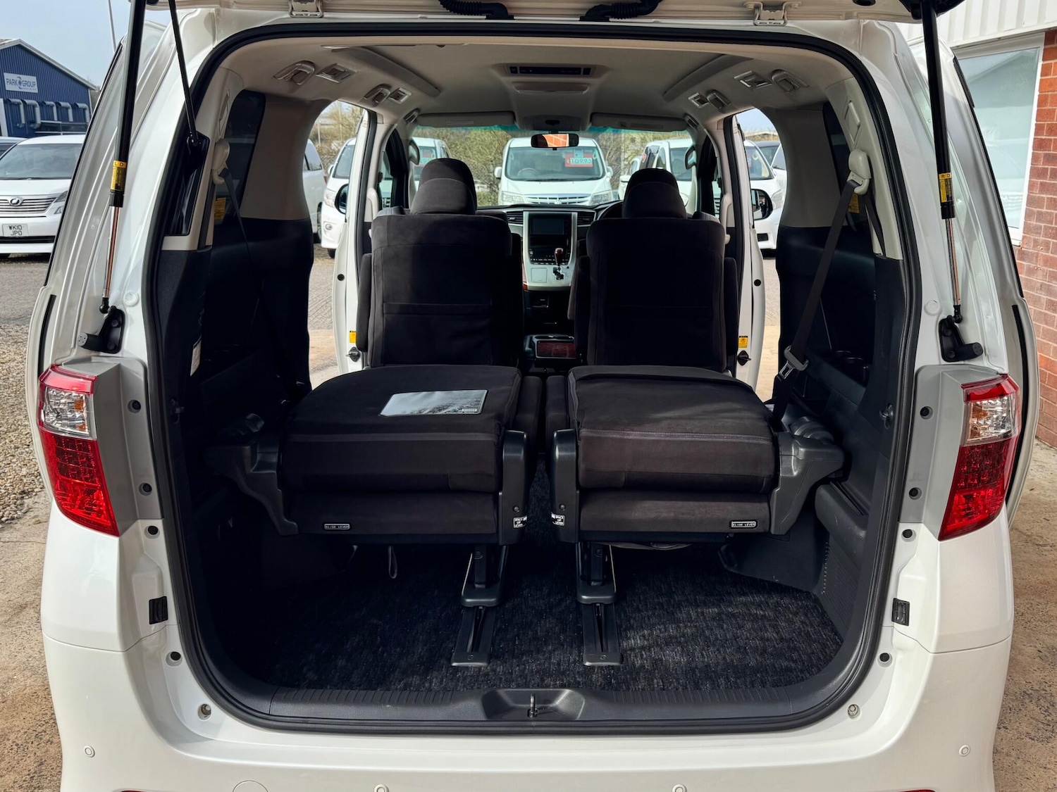 Used Toyota Alphard for sale - 78128206: Photo 34