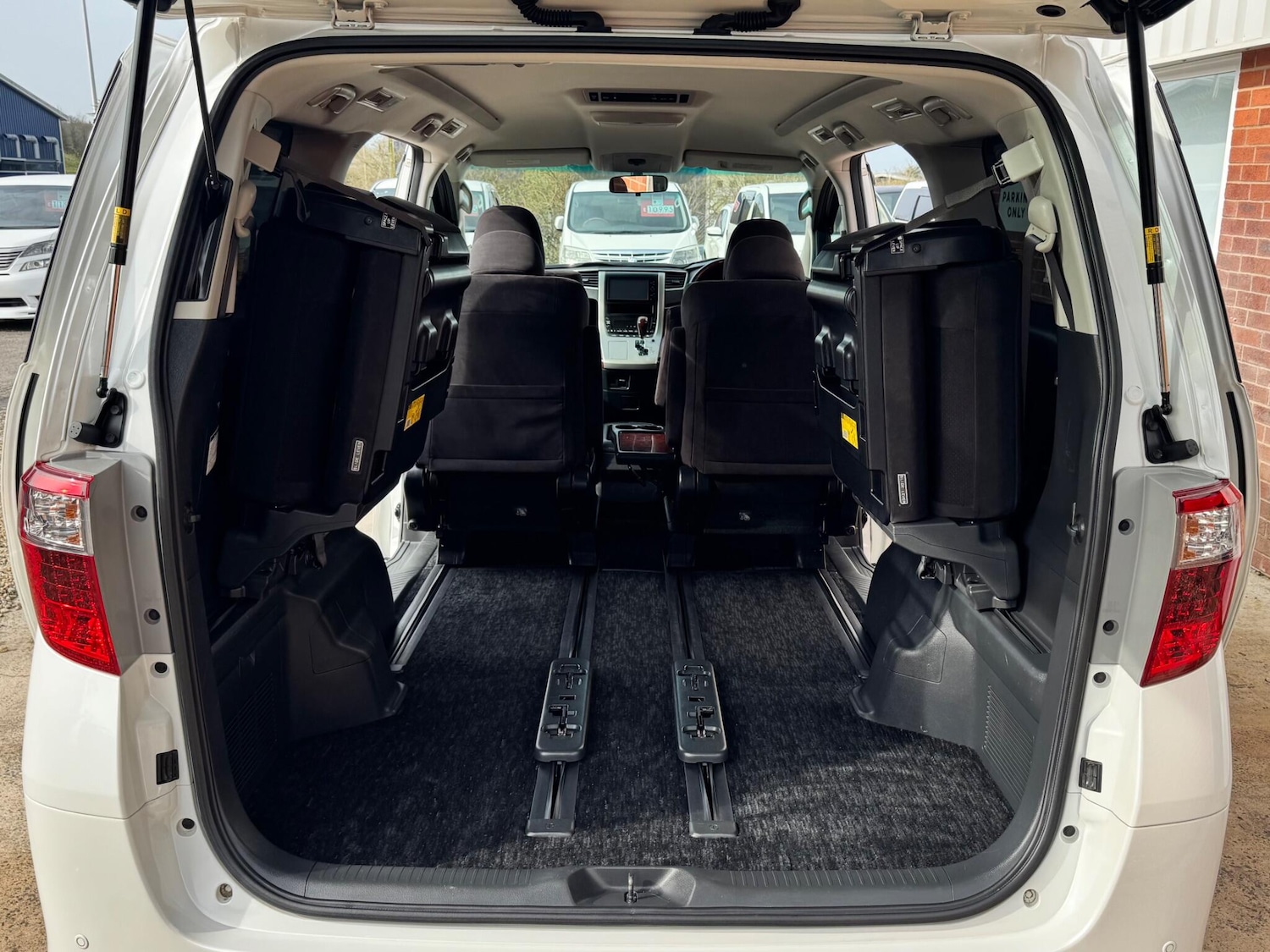 Used Toyota Alphard for sale - 78128206: Photo 38