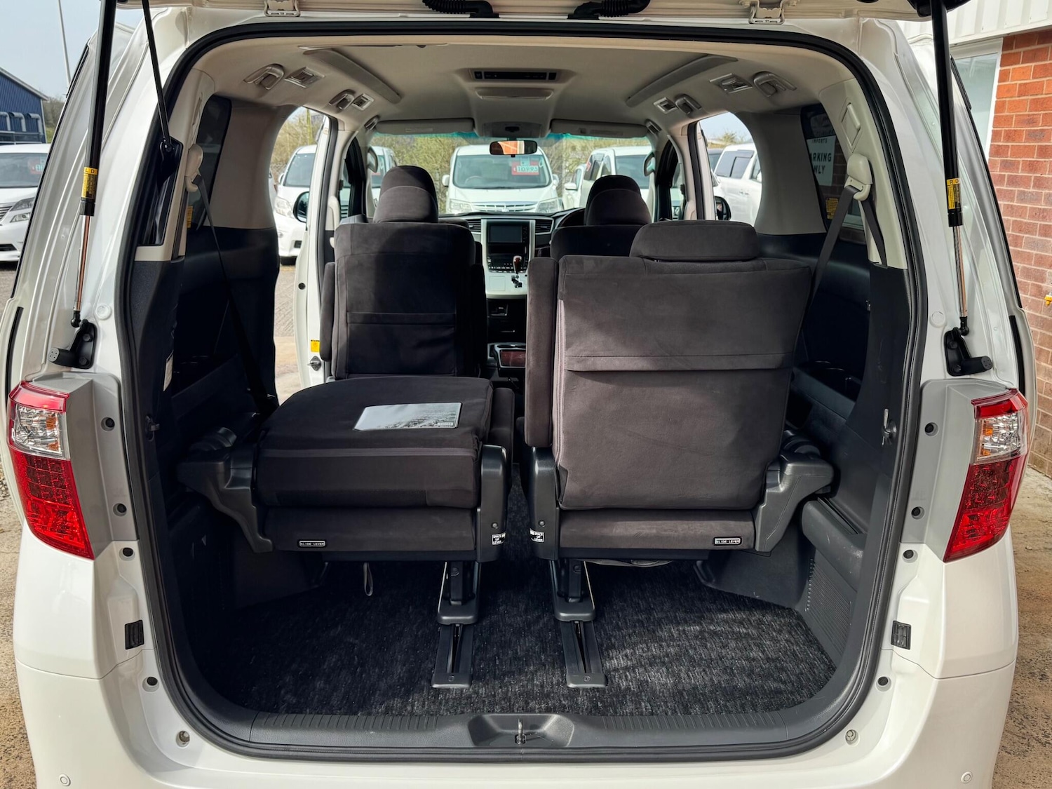 Used Toyota Alphard for sale - 78128206: Photo 39