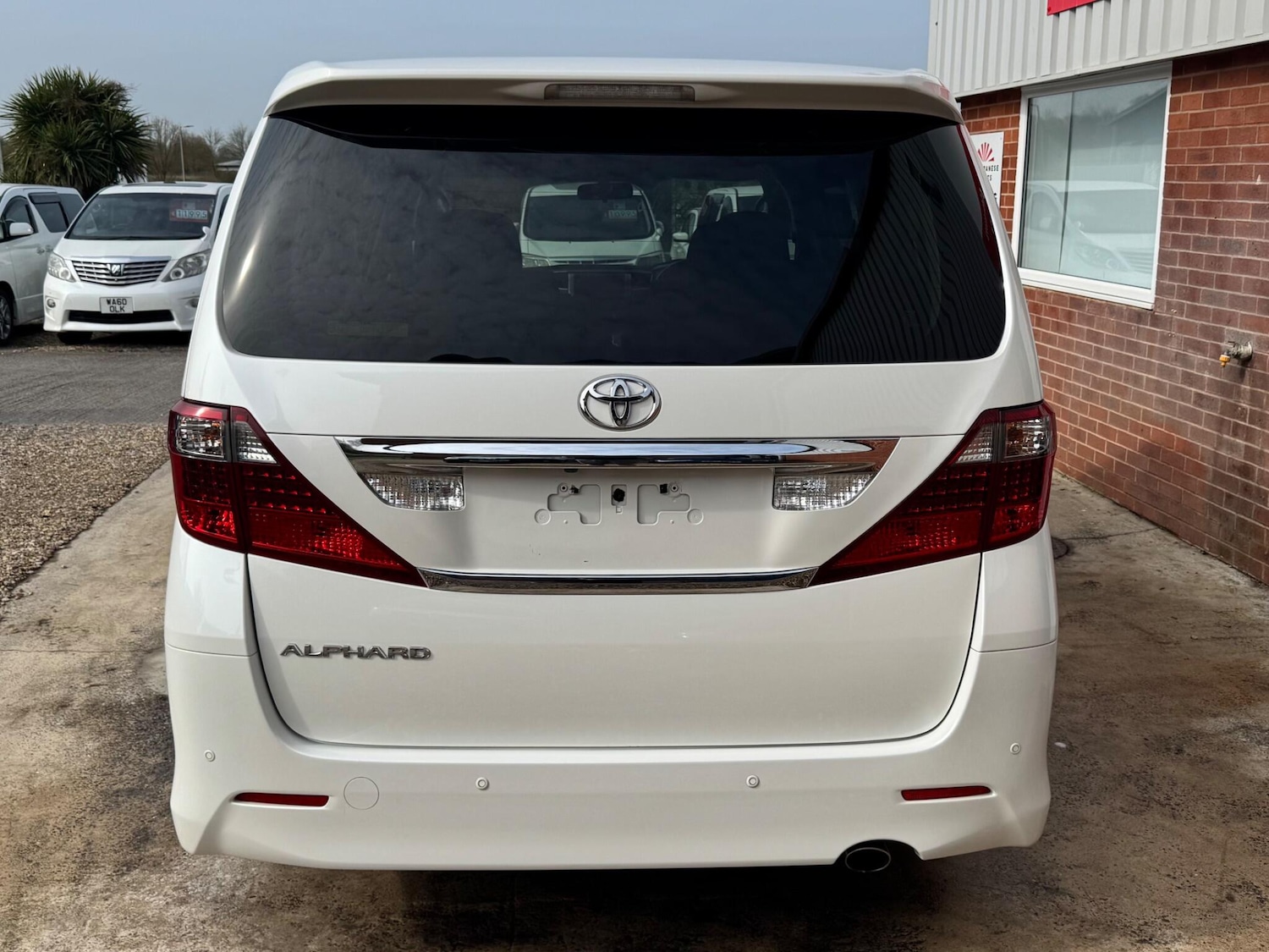 Used Toyota Alphard for sale - 78128206: Photo 9