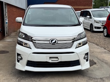Used Toyota Vellfire 2013 for sale - 78816030: Photo