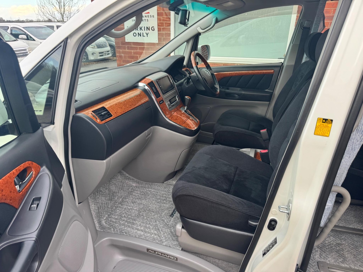 Used Toyota Alphard for sale - 77934131: Photo 35