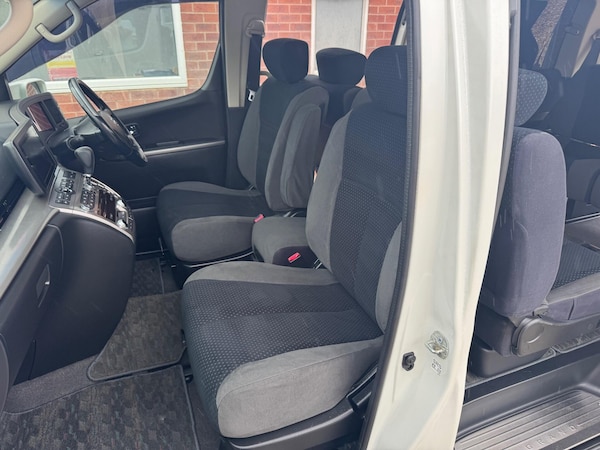 Used Nissan Elgrand for sale - 75588646: Photo 33