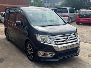 Used Honda Stepwagon 2013 for sale - 79030074: Photo