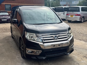 Used Honda Stepwagon 2013 for sale - 79030074: Photo