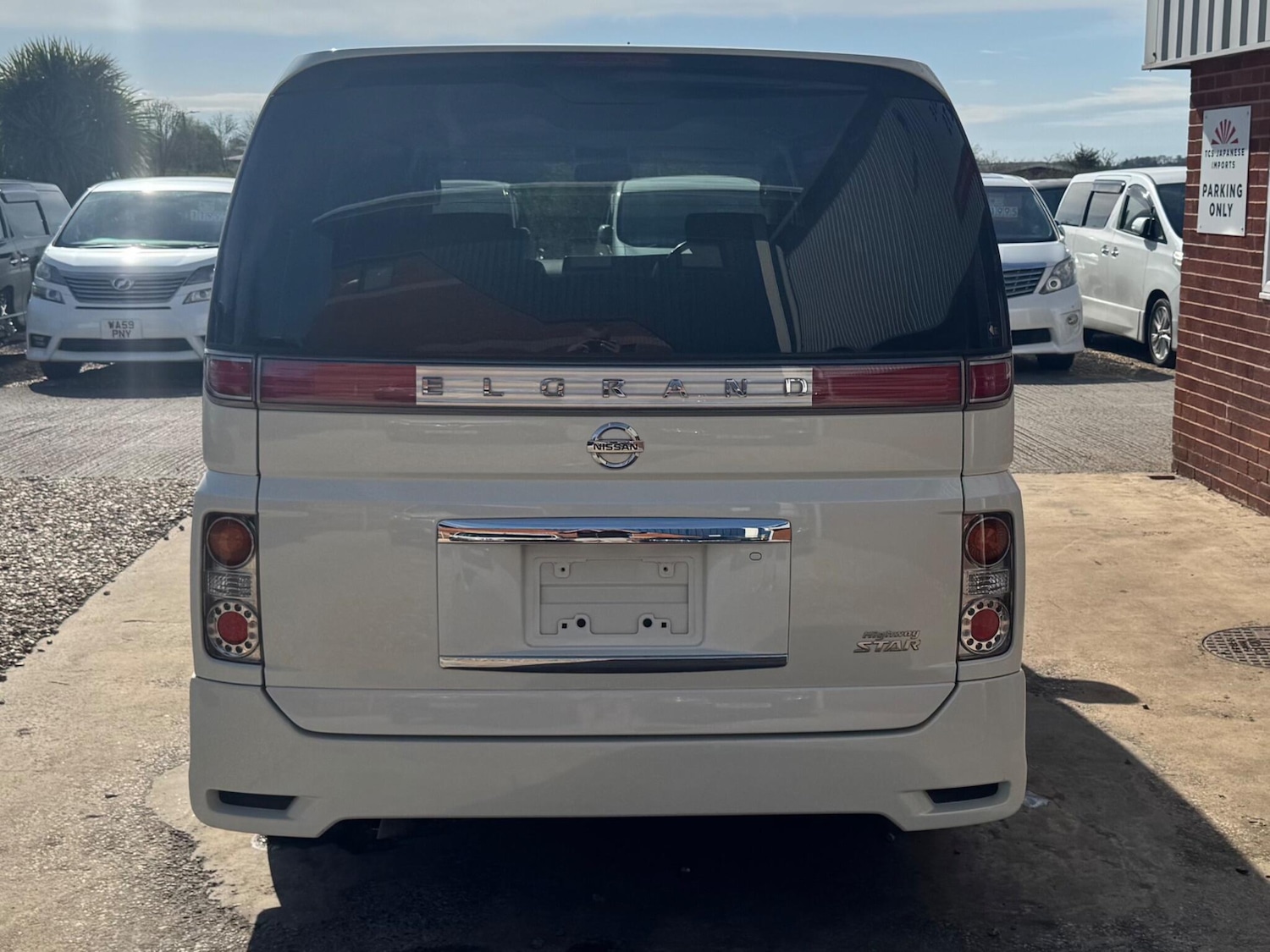 Used Nissan Elgrand for sale - 78170181: Photo 9