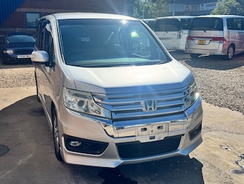 Used Honda Stepwagon 2013 for sale - 79017453: Photo